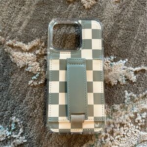 Walli iPhone 14 Pro Seafoam Check